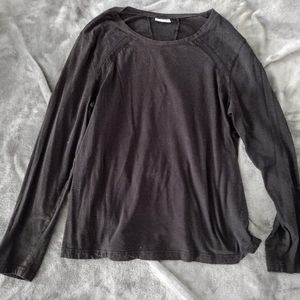 Black long sleeve workout